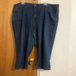 Avenue capris jeans